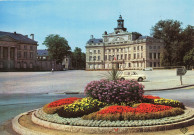 Alençon (Orne), l'Hôtel de Ville, carte postale semi-moderne couleur n°1961, édition CAP, Cie des arts photomécaniques, Arcueil, (Date d'utilisation : 28 juillet 1973), (14x9), AMA.