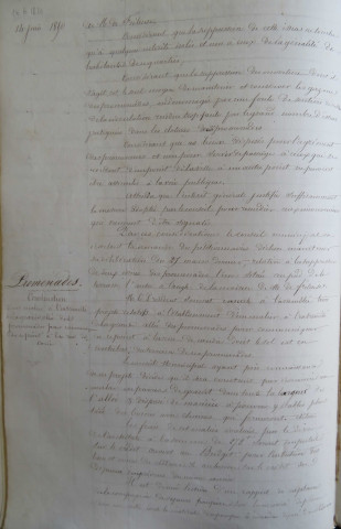 aménagement d'une entrée et d'un escalier en pierre de granit en haut de l'allée des Promenades (rue de Candie) : délibération (14 juin 1850).
