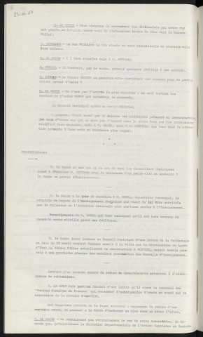 Acquisition de l'immeuble Mme FAGNOU rue des Filles Sainte Claire, cadastré section BV n°165, maitre TILLY. Félicitation à Mr BUFFARD pour la naissance de son petit fils. Attribution de la médaille de bronze de l'enseignement technique à Mr MOREL. Dénomination du lycée de jeunes filles en construction à Alençon, soumis à une prochaine réunion des sections permanentes des conseils d'enseignement. Demande de stand des" Petites familles de Frances", maitre BACLE.