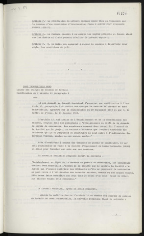 Finances, emprunt de 400 000 F auprès de la caisse des dépôts et consignation sur fonds provenant de la caisse d'épargne pour travaux de voirie, programme 1969. Zone industrielle Nord, cahier des charges de cession de terrain, modification de l'article 13 paragraphe 2.