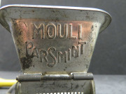 Mouli Parsmint menthe persil herbe Chopper, manche jaune (acier), Moulin-légumes,(16x12.5.5x7), 2 pièces, don de l'association Moulinex, Jean Mantelet.