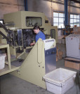 Machine à empoiler l'accessoire de la brosse coiffante, Mme CH. Moutier : ektachrome, Philippe Giraud (juin 1979).