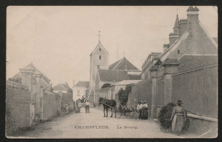 Champfleur (Sarthe), Le Bourg, Couvent des Franciscaines de l'Immaculée Conception, église Saint Martin, carte postale ancienne noir et blanc, (date d'utilisation : sd), (14x9), acquisition 2020, AMA.