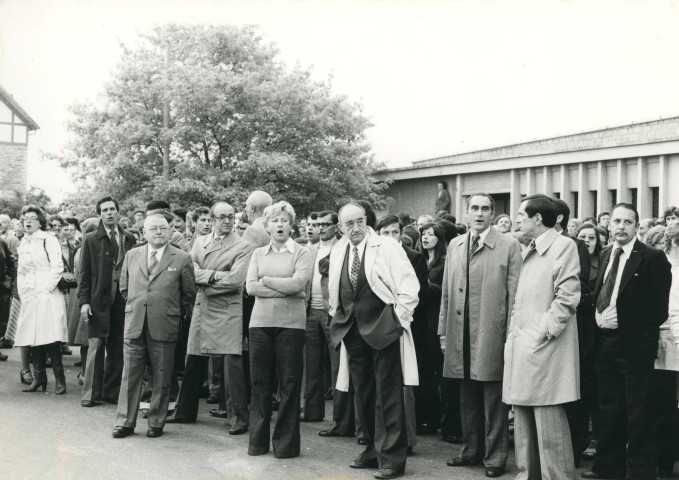 Occupation du site par les grévistes : lot de 4 photographies.