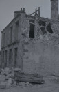 Démolition du grenier à sel, place du Plénître : films négatifs monochrome.