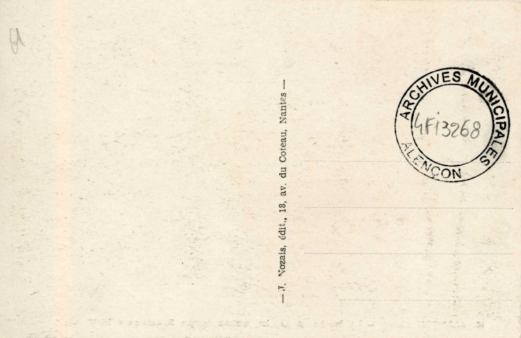 Alençon (Orne), la Sarthe, à gauche maison époque renaissance XVIIe siècle, carte postale ancienne noir et blanc n°22, édition J. Nozais, Nantes, sd, (14x9), AMA.
