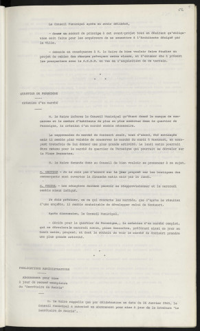Z.U.P. lotissement communal, avant projet, architecte Mr PETIT sous le contrôle de Mr NOVARINA. Quartier de Perseigne, création d'un marché. Publication administratives, abonnement pour mise à jour du second exemplaire du "Secrétaire de Mairie".