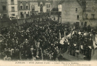 Alençon (Orne).- Fête Jeanne d'Arc, concert, Place de la Madeleine, carte postale ancienne noir et blanc, cliché G. Martin, Peslier Greslebin édition, sd, (14x9), AMA.
