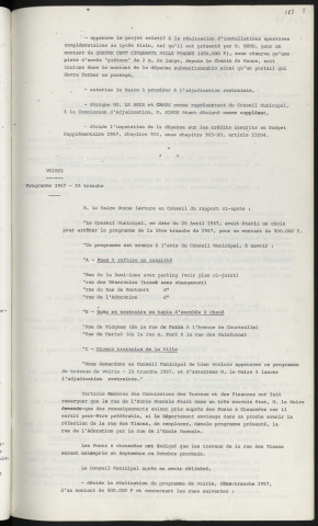 Lycée Alain, aménagements sportifs complémentaires, adjudications, projet présenté par Mr REME, représentant le Conseil Municipal Mr LE BRIS et Mr CAMUS, suppléant Mr SIMON. Voirie, programme 1967, 1er tranche, rue de la Demi-Lune, rue des réservoirs, rue du Bas de Monsort, rue de l'Adoration, rue de Vicques, rue de Cerisé.