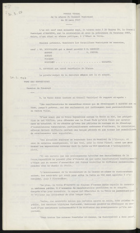 Sommaire sur les affaires à délibérer. Parc des expositions, dossier de concours, foire exposition à la Halle au Blé et sur la place Foch, corso fleuri.