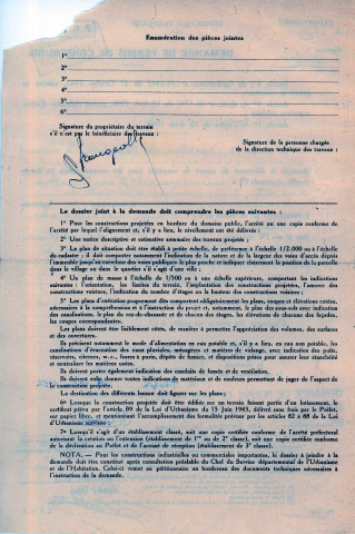 PC5311, permis de construire du directeur du Patronage Saint Léonard, pour l'aménagement d'une chaufferie et d'une enseigne publicitaire au cinéma "Le Familial" au 18 bis rue Eugène Lecointre (dépôt : 21/10/1952, décision : 02/09/1953) : plans, correspondance, formulaire de demande, arrêté).
