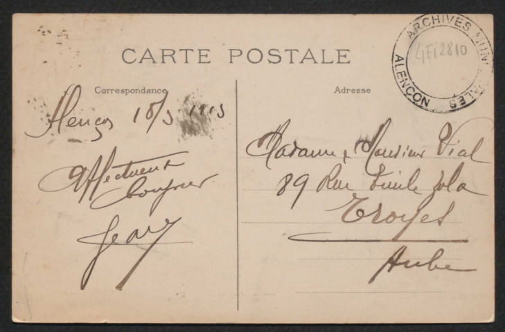 Alençon (Orne), Point d'Alençon, Alençon Place d'Armes, carte postale ancienne noir et blanc n°13, A.M.F. éditeur à Alençon, (Date d'utilisation : 18 mars 1913), (14x9), AMA.