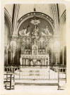 Alençon, chapelle de l'église Saint Pierre de Montsort, autel de la Vierge, photographie noir et blanc, tirage argentique sur papier, (8.5cm x 11.7cm)(1894).